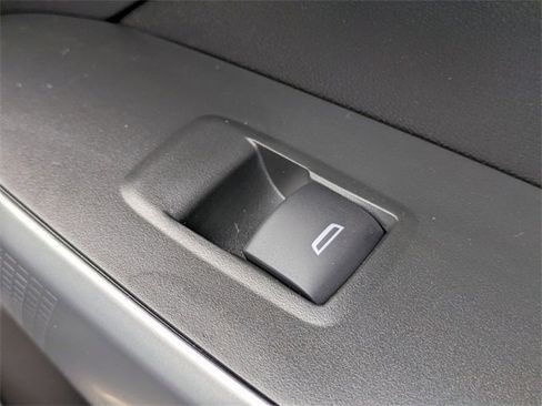 New 2026 Chevrolet Trax RS w/ Sunroof Package image 32