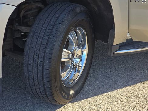 Used 2015 Chevrolet Tahoe LT image 31