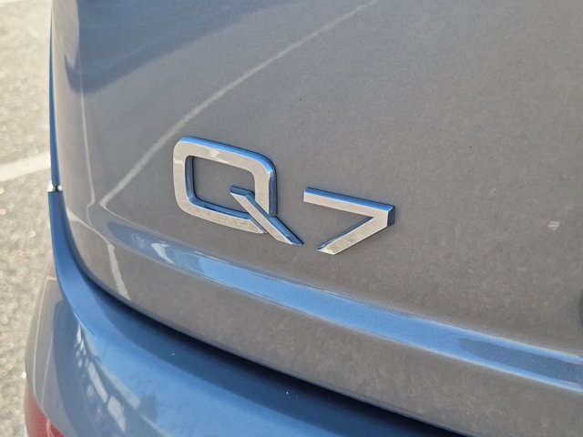 Used 2017 Audi Q7 3.0T Premium Plus AWD/4WD image 12