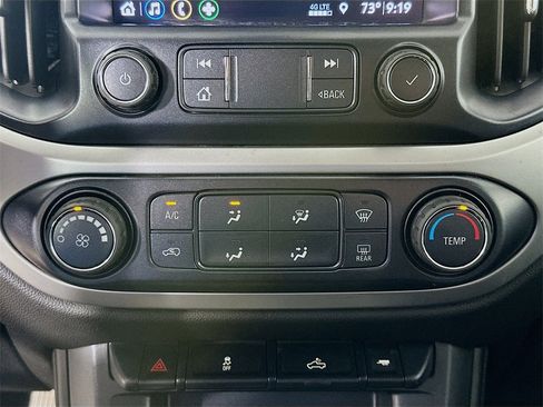 Used 2020 Chevrolet Colorado LT w/ LT Convenience Package image 18