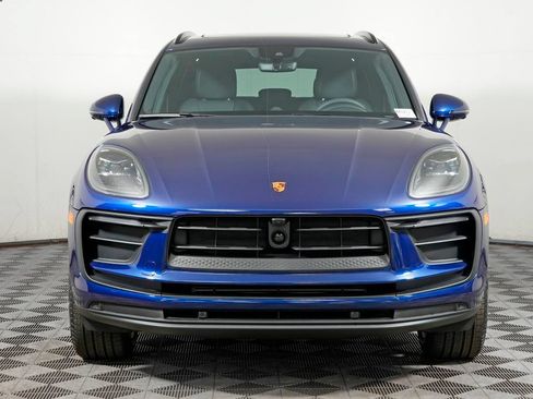 Certified 2026 Porsche Macan AWD/4WD image 10