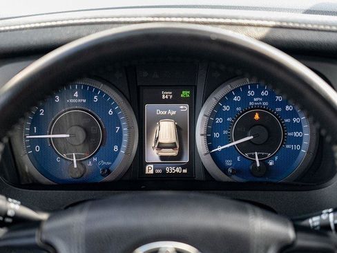 Used 2020 Toyota Sienna XLE image 16