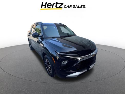 Used 2025 Chevrolet TrailBlazer LT image 1