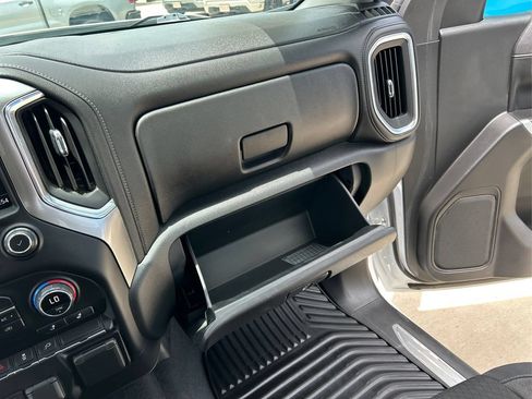 Used 2020 Chevrolet Silverado 1500 LT w/ Texas Edition AWD/4WD image 26