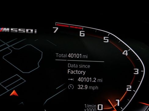 Used 2023 BMW M550i xDrive image 19