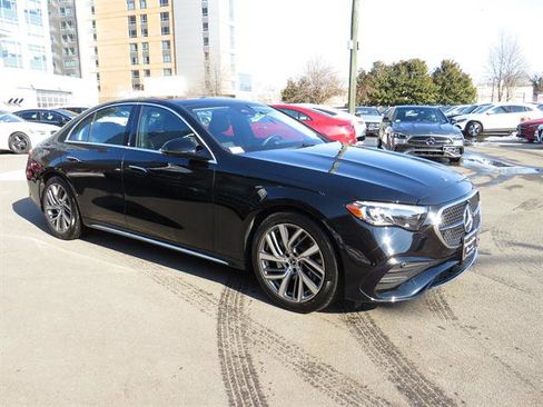 Used 2024 Mercedes-Benz E 350 4MATIC Sedan image 5