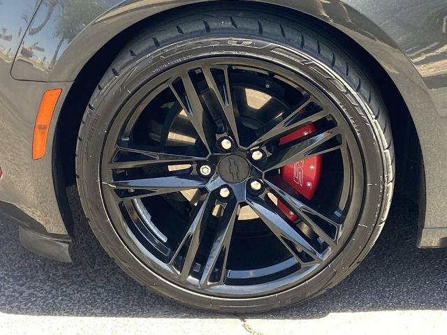 Used 2018 Chevrolet Camaro LT RWD image 27