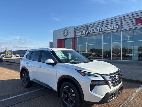 New 2026 Nissan Rogue SV image 5