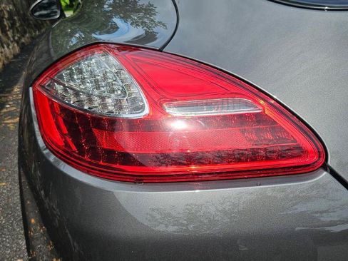 Used 2013 Porsche Panamera S RWD image 26