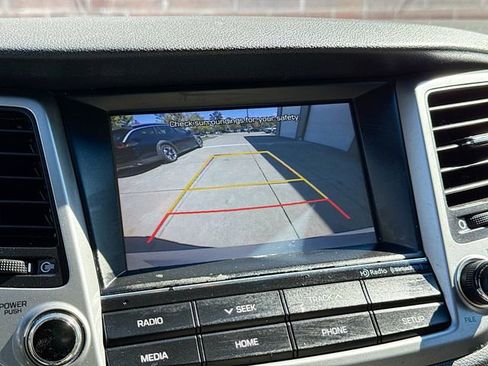 Used 2018 Hyundai Tucson SEL image 14