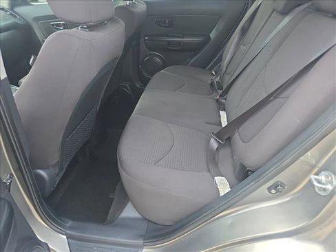 Used 2013 Kia Soul FWD image 15