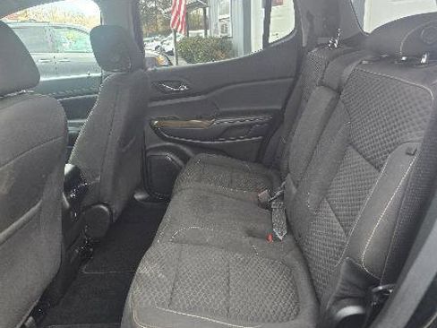 Used 2019 GMC Acadia SLE image 4