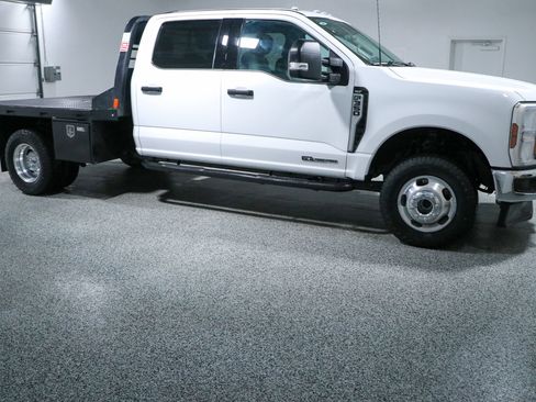 Used 2024 Ford F350 XLT w/ FX4 Off-Road Package AWD/4WD image 6