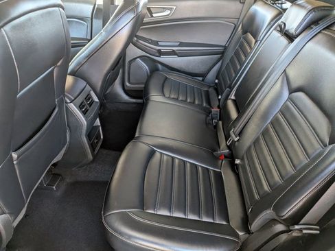 Used 2023 Ford Edge SEL image 18