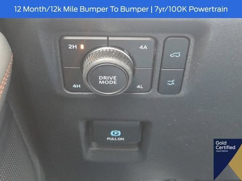 Used 2025 Ford Expedition Active AWD/4WD image 32