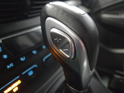 Used 2015 Ford Escape SE w/ Equipment Group 201A image 22