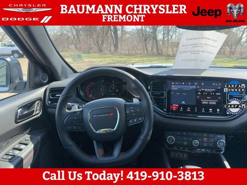 Used 2025 Dodge Durango GT AWD/4WD image 3