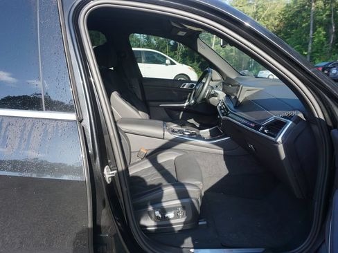 Used 2025 BMW X5 xDrive40i w/ Climate Comfort Package AWD/4WD image 17