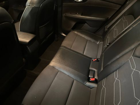 Used 2024 Kia Forte GT-Line image 11