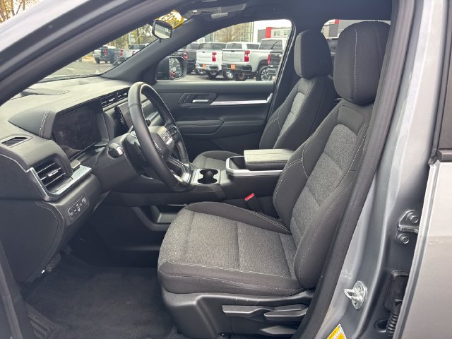 Used 2025 GMC Terrain Elevation AWD/4WD image 9