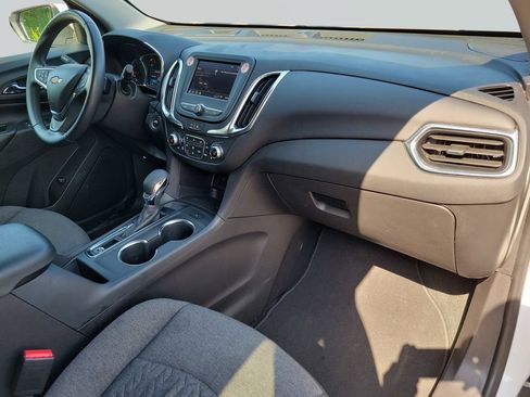 Used 2024 Chevrolet Equinox LT FWD image 37