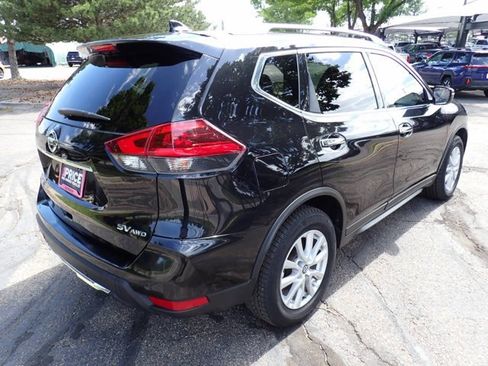 Used 2019 Nissan Rogue SV AWD/4WD image 4