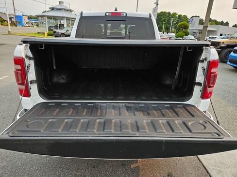 Used 2022 RAM 1500 Limited w/ Body-Colour Bumper Group AWD/4WD image 13