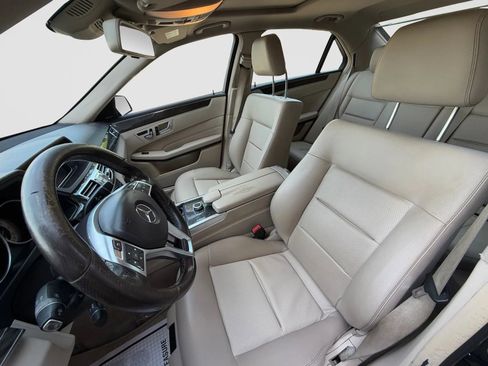 Used 2016 Mercedes-Benz E 350 4MATIC Sedan image 13