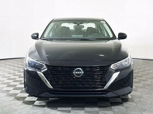 Used 2024 Nissan Sentra SV image 2