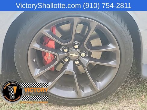 Used 2022 Dodge Challenger R/T Scat Pack w/ Shaker Package RWD image 31
