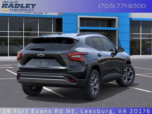 New 2026 Chevrolet Trax LT w/ Driver Confidence Package image 4