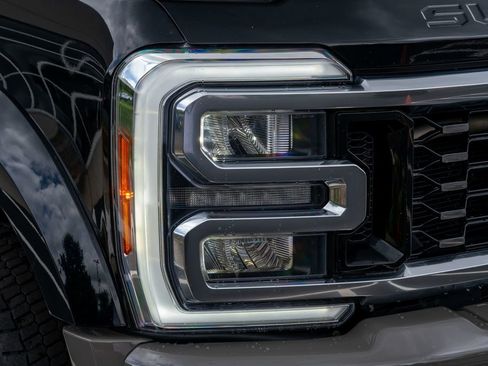 Used 2023 Ford F450 King Ranch w/ FX4 Off-Road Package AWD/4WD image 8