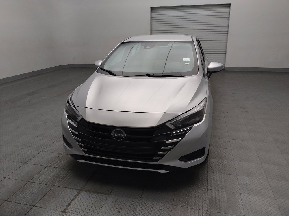 Used 2025 Nissan Versa SV FWD image 15