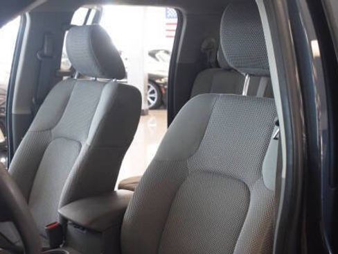 Used 2017 Nissan Frontier SV AWD/4WD image 31