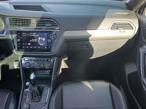 Used 2021 Volkswagen Tiguan SE R-Line image 19