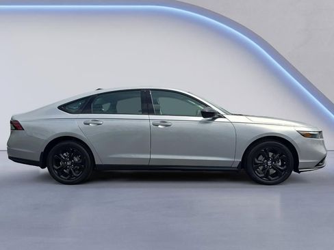 New 2025 Honda Accord SE image 7