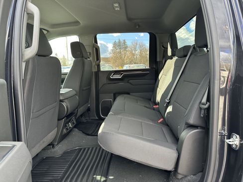 New 2026 GMC Sierra 2500 SLE w/ SLE Value Package; image 17