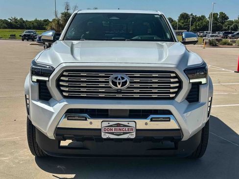 Used 2024 Toyota Tacoma Limited AWD/4WD image 8