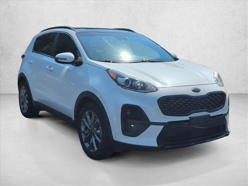 Used 2021 Kia Sportage S w/ S FWD Premium Package image 3