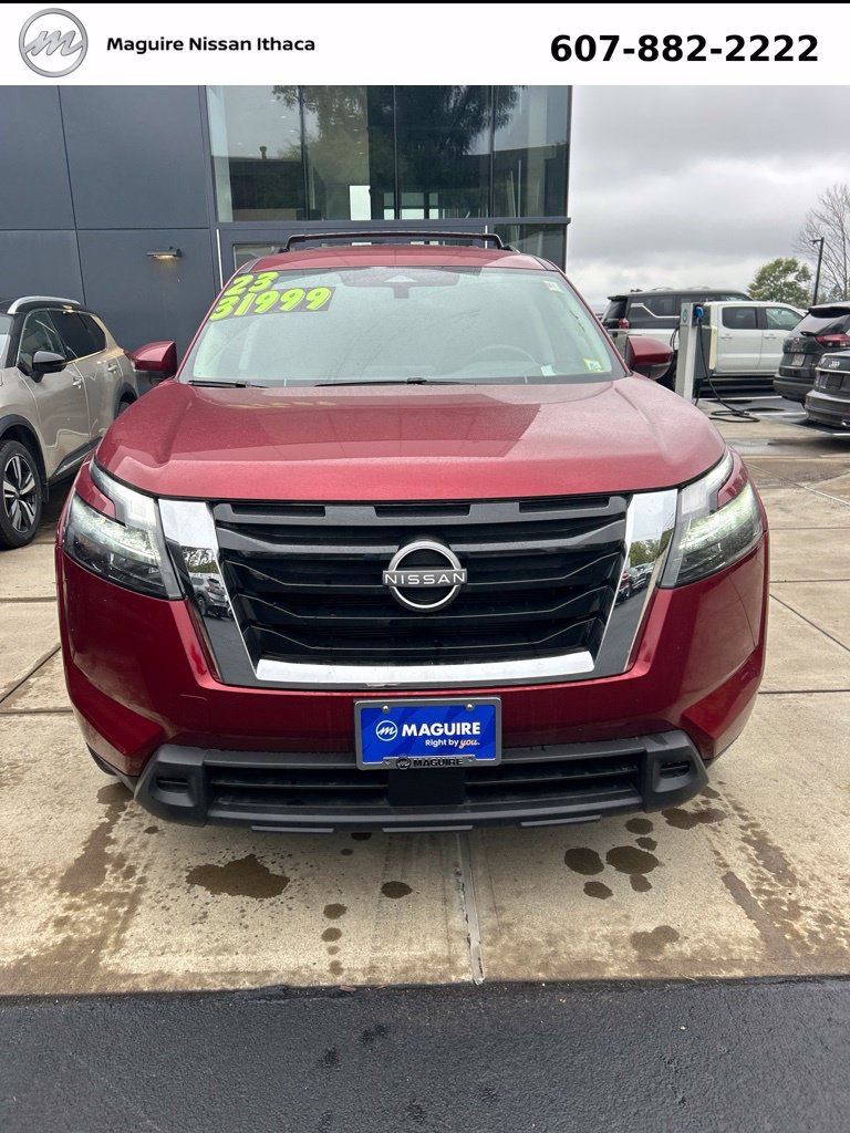 Used 2023 Nissan Pathfinder SV AWD/4WD image 5