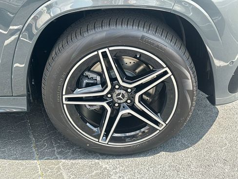 New 2026 Mercedes-Benz GLS 450 4MATIC image 13