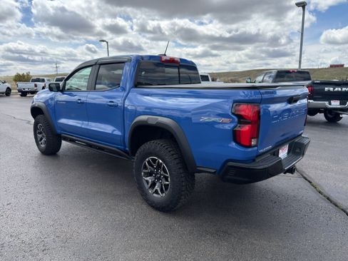 Used 2026 Chevrolet Colorado ZR2 w/ Technology Package AWD/4WD image 7