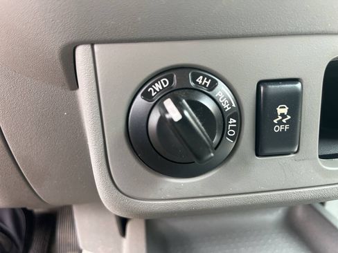 Used 2016 Nissan Frontier SV AWD/4WD image 20