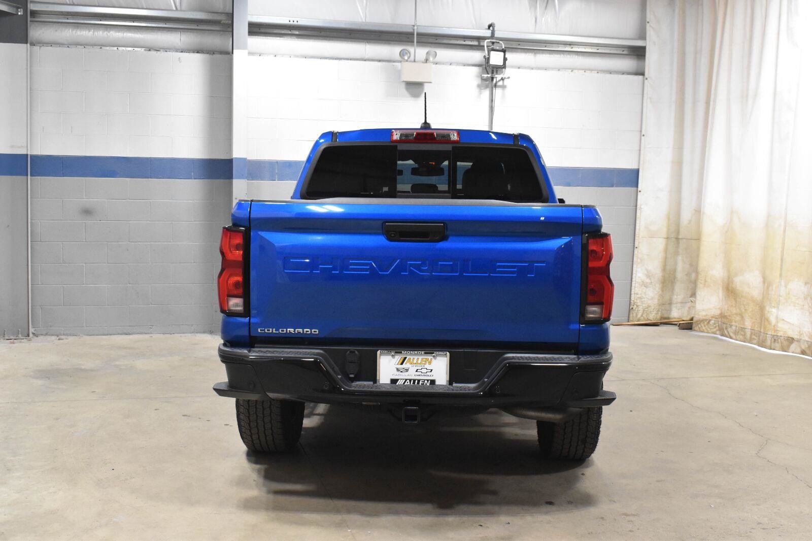 Used 2023 Chevrolet Colorado Z71 w/ Z71 Convenience Package 2 AWD/4WD image 24