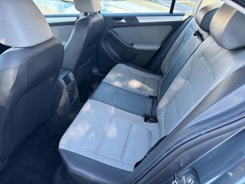 Used 2013 Volkswagen Jetta Hybrid Sedan FWD image 13