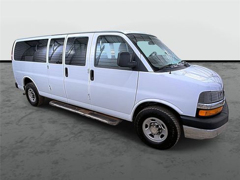 Used 2011 Chevrolet Express 3500 LT w/ LT Preferred Equipment Group image 5