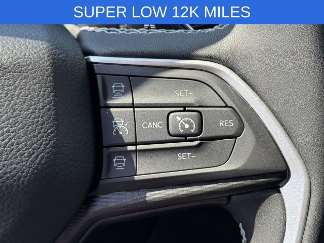 Used 2024 Jeep Grand Cherokee L Laredo w/ Luxury Tech Group I AWD/4WD image 20