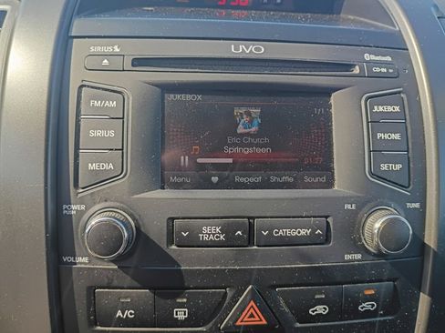 Used 2013 Kia Sorento LX w/ Convenience Pkg FWD image 21
