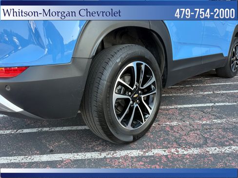 Used 2024 Chevrolet TrailBlazer LT w/ LT Cold Weather Package FWD image 35