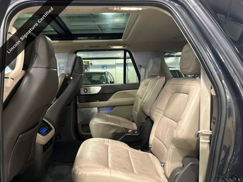 Certified 2023 Lincoln Navigator L Reserve image 23